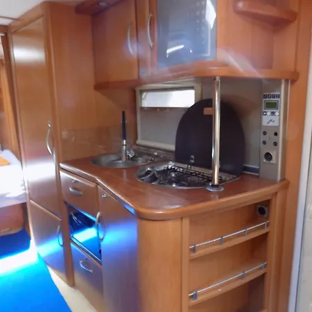 Caravan Du Loch Gaël